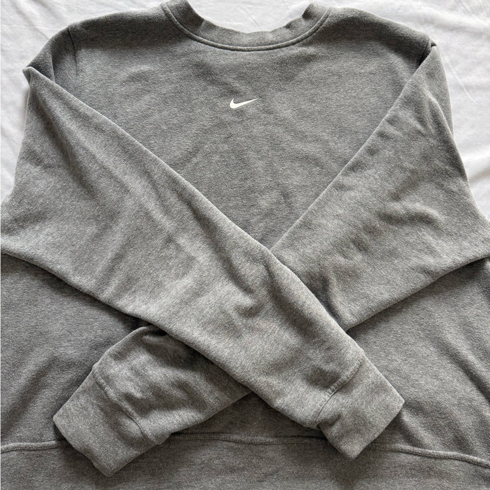 Nike Dri-fit Women’s Sweatshirt
